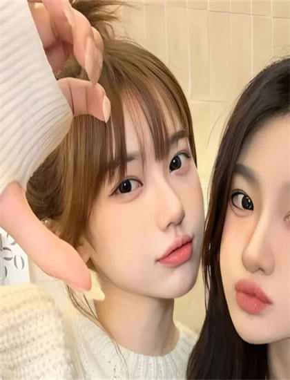 小小在線視頻免費看片_女人是否出軌睡一覺就知道